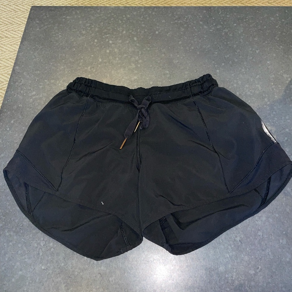 Lululemon black Hotty toddy shorts